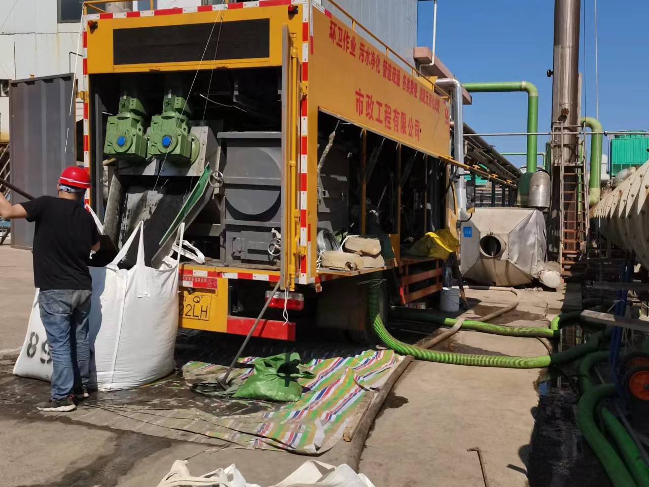 偏关淤泥压干处理